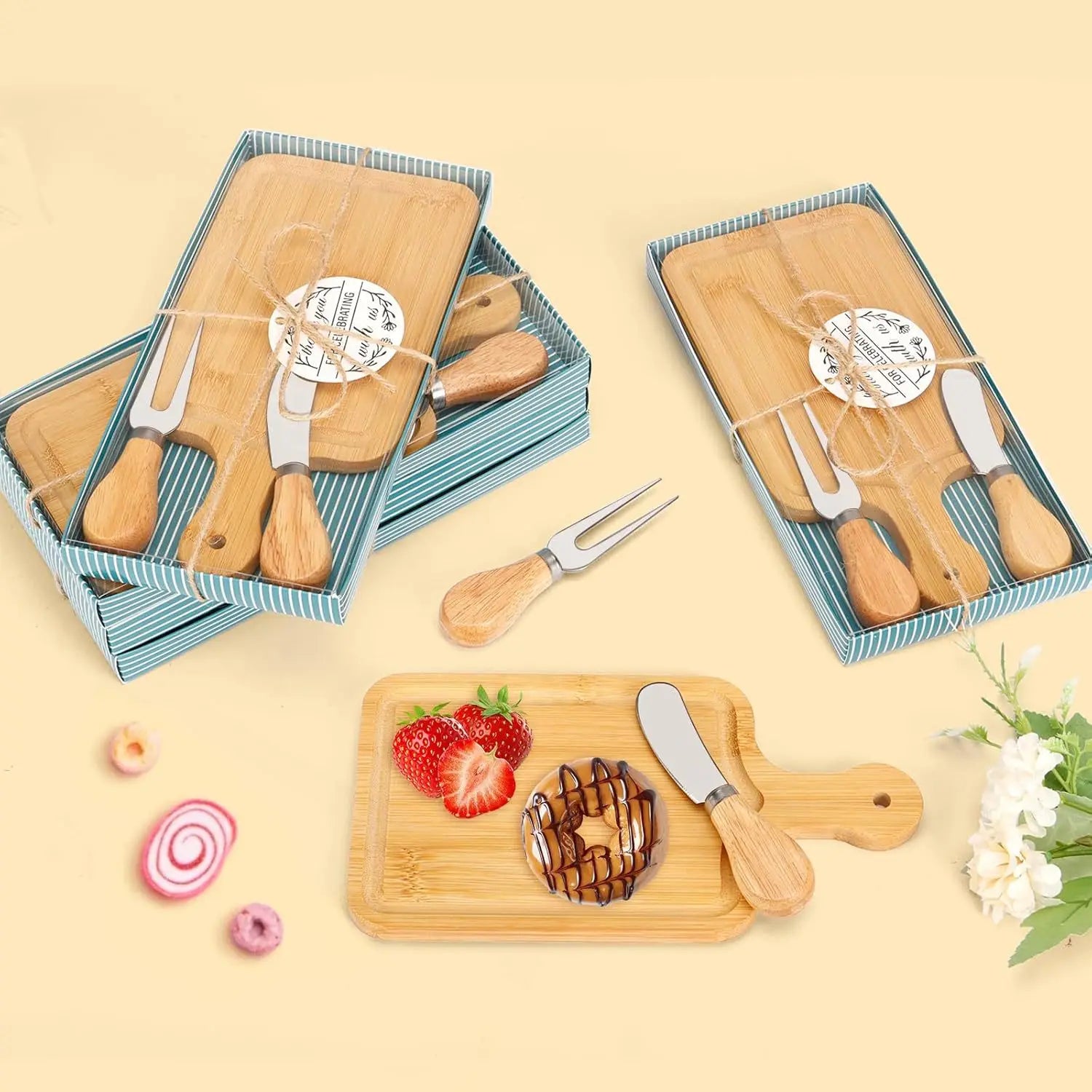 Cutting Board + knife and fork