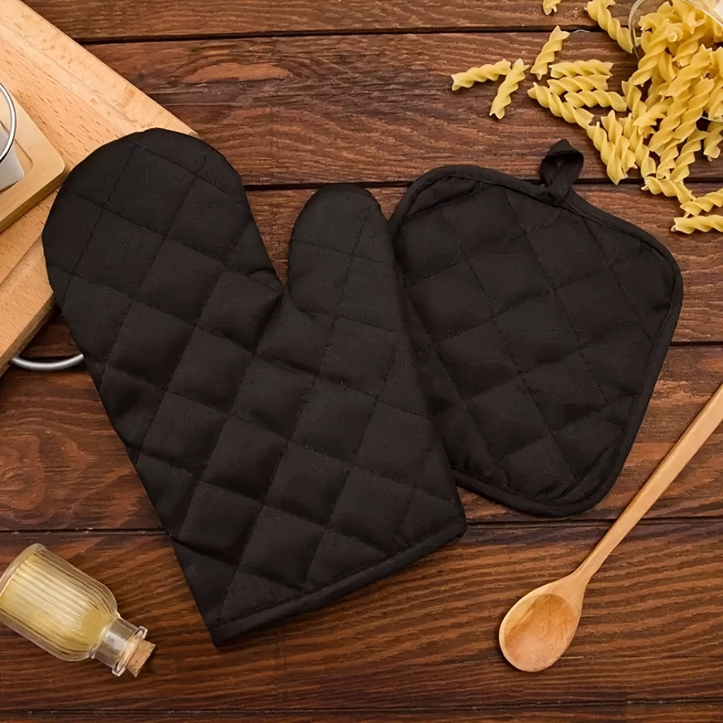 4-Piece Heat-Resistant Oven Mitts & Insulation Pads Set